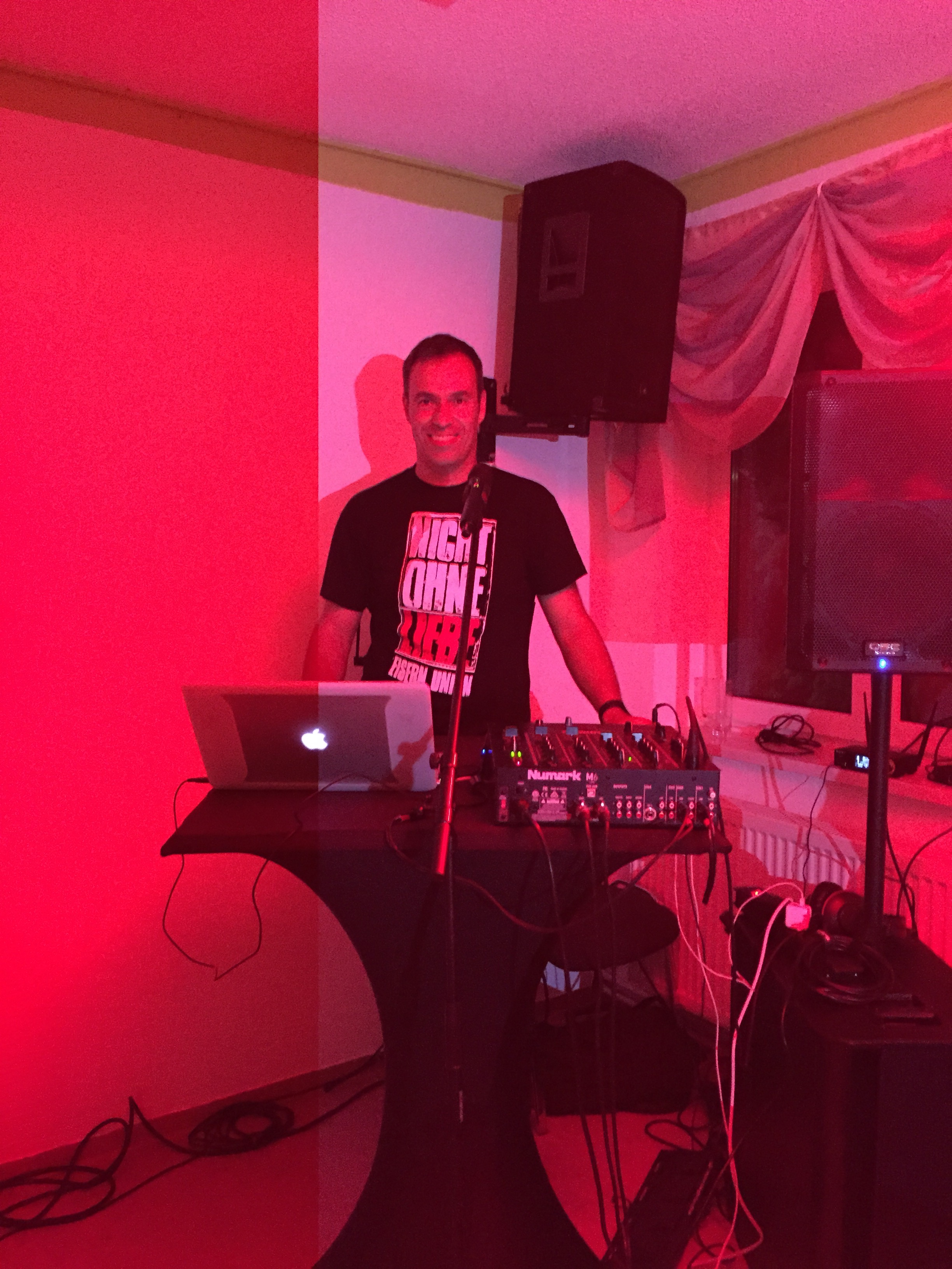 Das bin ich mit kleinem Aufbau.